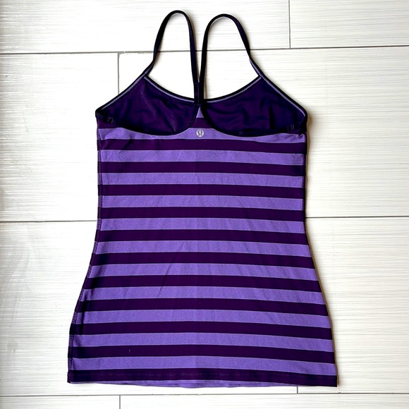 Lululemon tank built in bra size 8 - Picture 2 of 4
